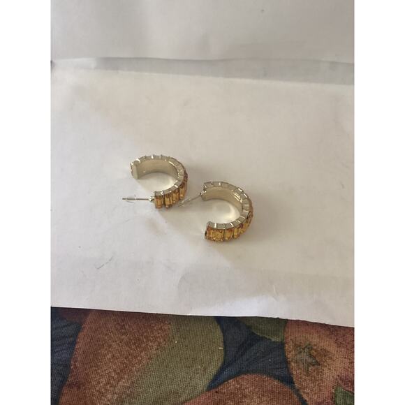 4436 NIP 1" Goldtone Autumn Cheerful Gem Pave Hoops Topaz November Birthstone - Picture 3 of 4